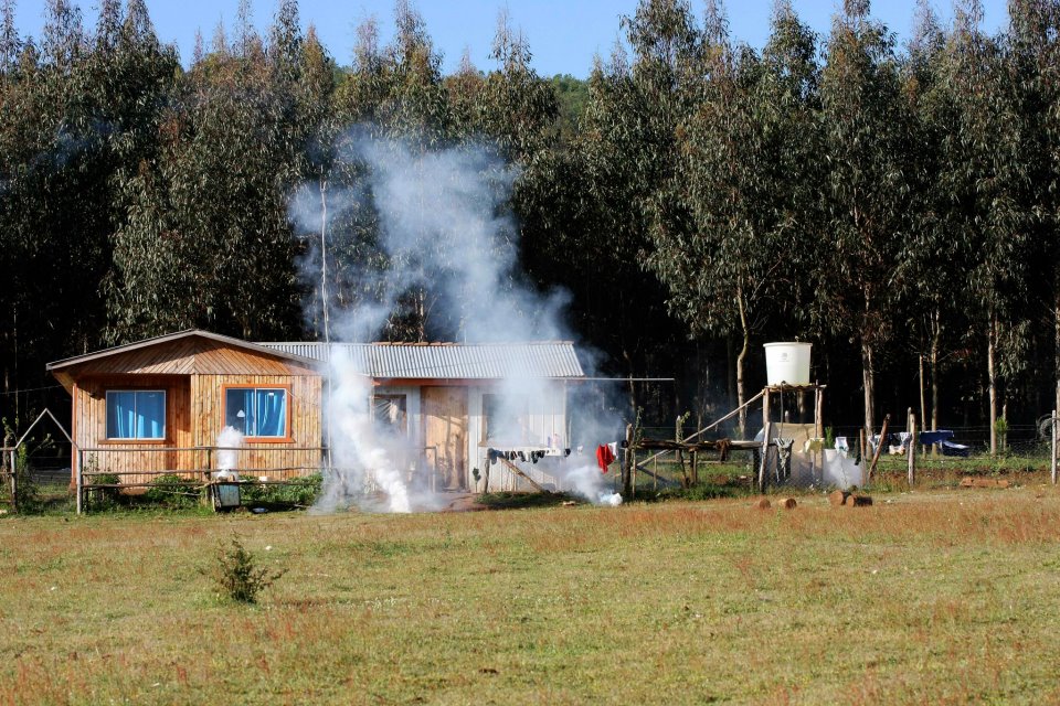  استخدام الشرطة للغاز المُسَيِل للدموع في جماعات المابوتشي