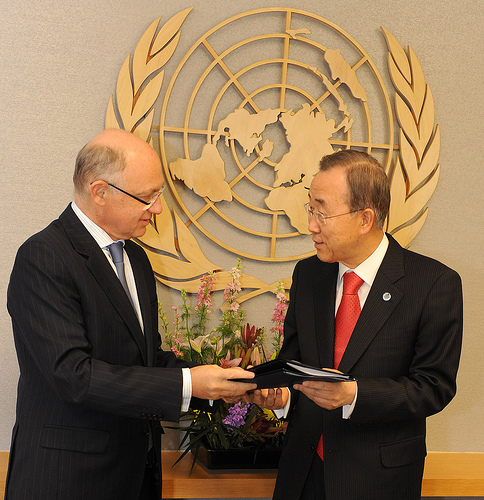 Timerman incontra Ban Ki Moon. Foto di MRECIC ARG ripresa da Flickr. Licenza Creative Commons Attribution 2.0 Generic (CC BY 2.0)