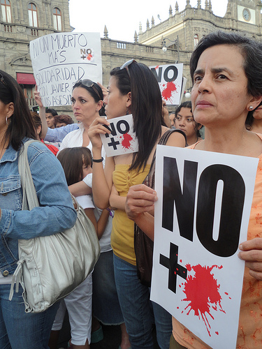 During 2011 there were several protests like this one in Puebla. Image by Flickr user FotoyMensaje under Creative Commons licence (CC BY-NC-SA 2.0)