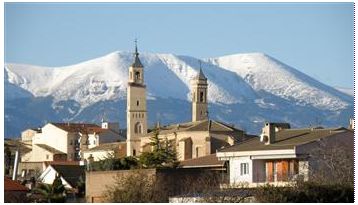 Borja: Towers of Santa Maria with the snowy El Moncayo. Picture by jose mari  published in MisPueblos.es