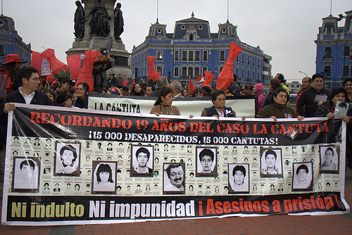 Protesta contra el perdón a Fujimori, julio 2011