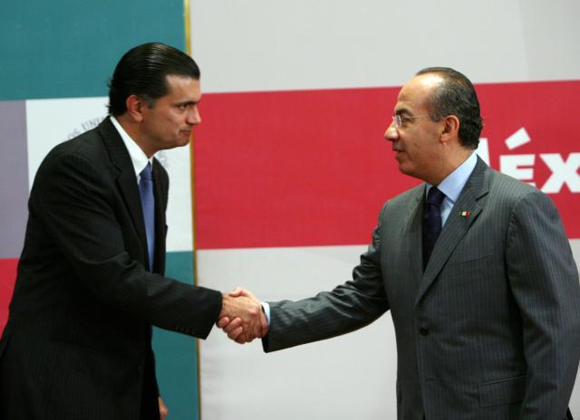 Senator Alonso Lujambio and President Felipe Calderón