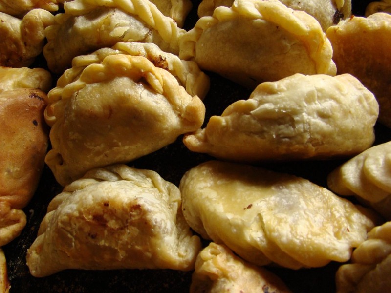 Beef empanadas. Image from Pablo Flores on Flickr (CC BY-NC-ND 2.0)