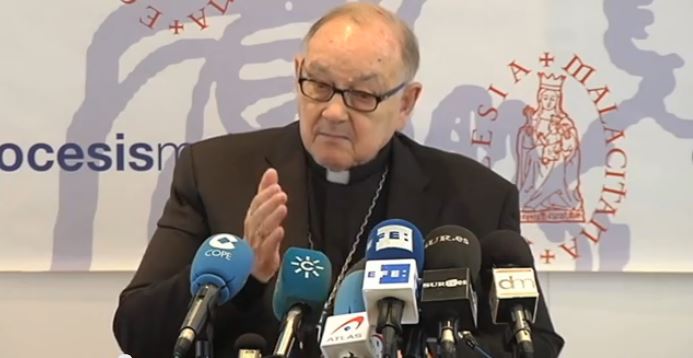 El futuro cardenal Sebastián, en una rueda de prensa el 13 de enero de 2014. Captura de pantalla de un vídeo subido a YouTube por DIOCESISTV.