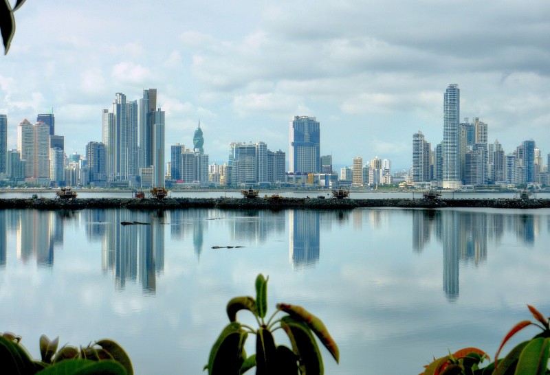 Panamá ha sido un polo de atracción para miles de inmigrantes latinoamericanos desde la construcción de su canal interoceánico. Recientemente, su programa "crisol de razas" ha generado división entre inmigrantes y residentes. Foto cortesía de Matthew Straubmuller/Flickr (CC BY 2.0)