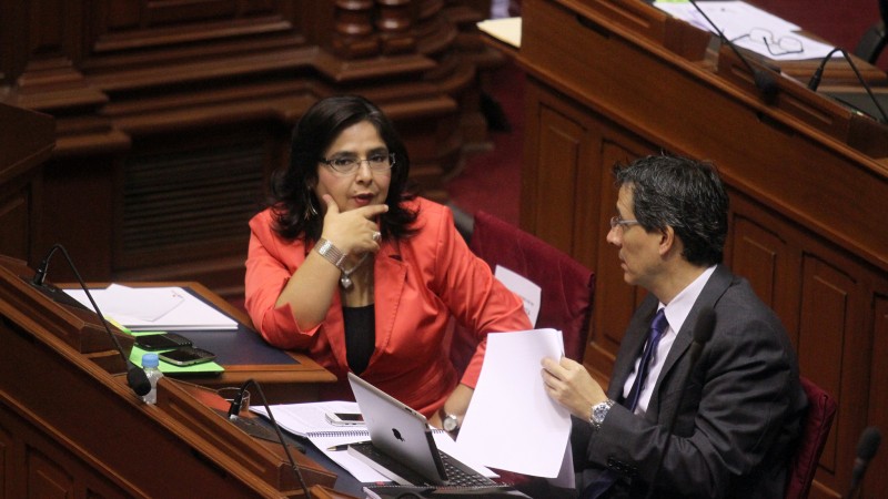 Ana Jara en la aprobacipón el presupuesto 2015. Imagen de Flickr (CC BY-NC-SA 2.0).