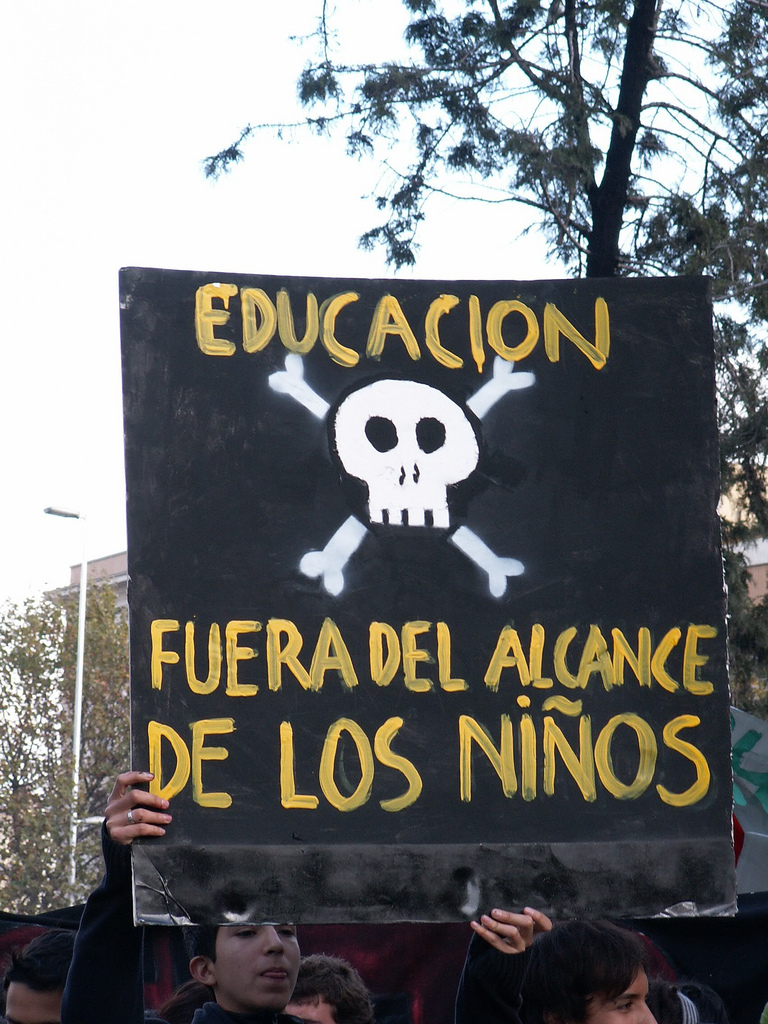 Imagen de una protesta en Chile a favor de un cambio en el sistema educativo. Foto tomada de la cuenta en Flickr de Hans von Marttens bajo licencia Creative Commons.