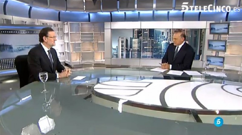 Un momento de la entrevista a Mariano Rajoy el 6 de julio. Captura de pantalla de la web de Tele5